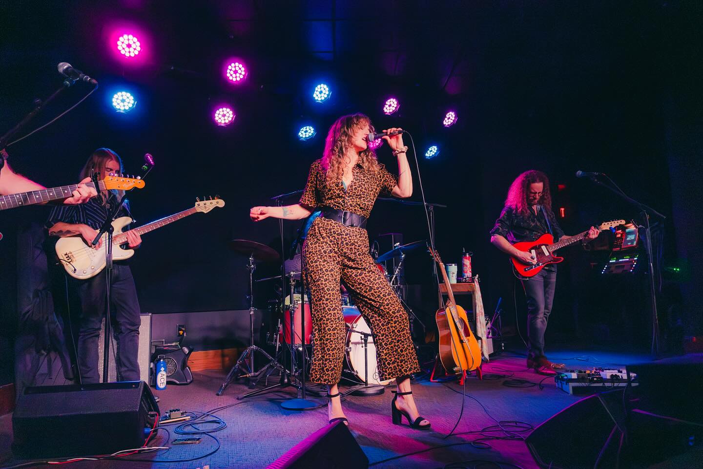 Madeline Hawthorne at lava flow live